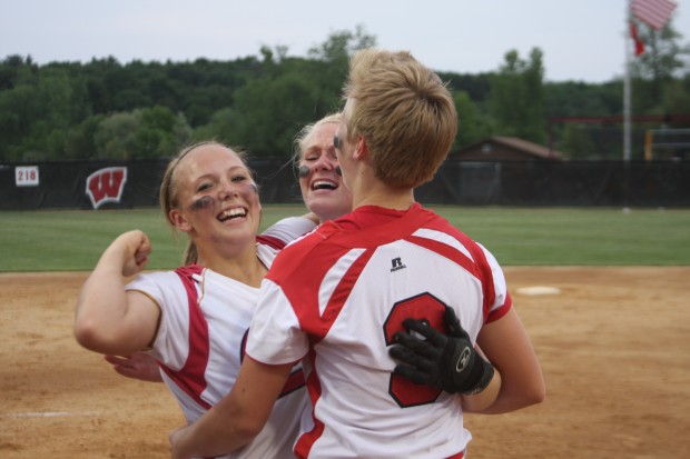 WIAA Division 1 Softball State Title Game 6-16-12